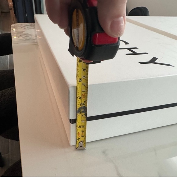 Givenchy White Storage Box - Picture 6 of 6